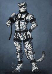 herzog_silverfang, hufnaar, 4_toes, 5_fingers, abs