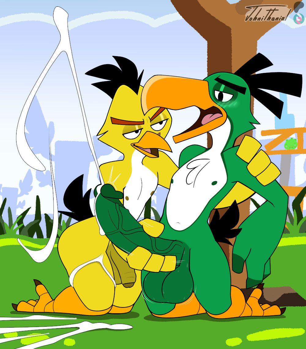 chuck_(angry_birds), hal_(angry_birds), pig_(angry_birds), angry_birds, angry_birds_friends